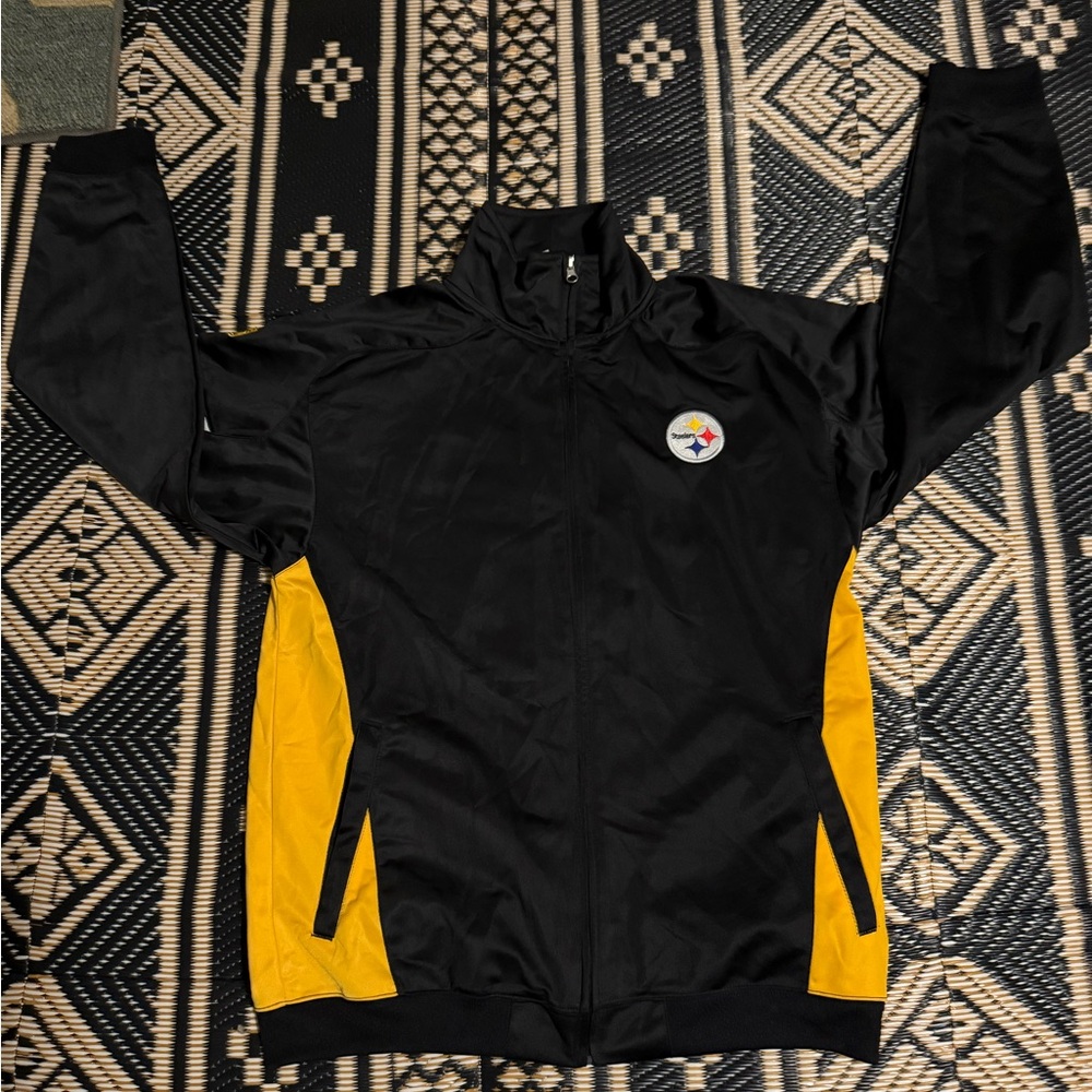 NFL Pittsburgh Steelers team jacket great look and feel embroidered
